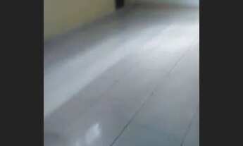 Imagem 4: Um cômodo grande com banheiro individual,e lavanderia independente