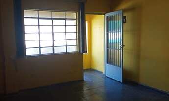 Imagem 6: Casa para venda tem 250 metros quadrados com 5 quartos em Jardim Irapiranga - São Paulo