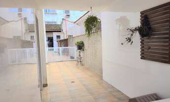 Imagem 7: Lindo sobrado na Ponta da Praia com 3 dormitórios, suite, piscina