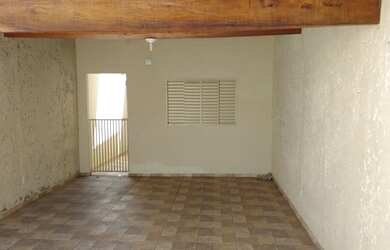 Imagem 6: Casa com 2 quartos (1 suíte), em Cosmópolis-SP (CA0202