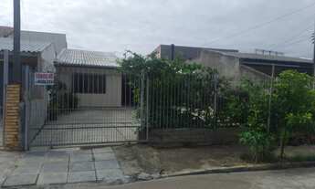 Imagem 4: Casa ampla bem iluminada com closet pátio grande na frente