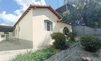 Imagem 2: Casa térrea em bairro à venda em Valinhos/SP