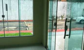 Imagem: Vendo Excelente Casa de Esquina com Espaço