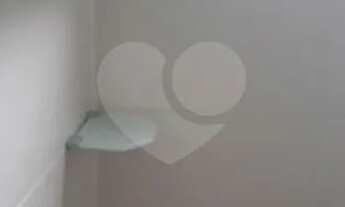 Imagem 7: Apartamento Residencial à venda com 40m² e 2 dormitórios, localizado no bairro Água Chata