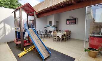 Imagem: Casa no Bairro Jd Carolina repleta em Armários