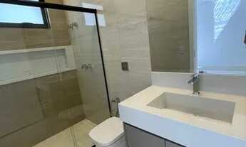 Imagem 5: Casa de condomínio para aluguel tem 251 metros quadrados com 3 quartos