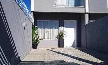 Imagem 2: Sobrado Geminado Semi Mobiliado com 2 suítes a 400 metros do mar - Itacolomi