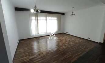 Imagem: Imóvel com 400m², 4 quartos(1 suíte),6