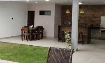 Imagem 7: Casa de condomínio para venda possui 295 metros quadrados com 4 quartos em Granja Viana