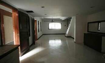 Imagem 2: Sobrado para venda com 150 metros quadrados com 3 quartos sendo 1 suite em Parque Arariba