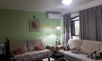 Imagem 3: Casa para venda com 244 metros quadrados com 5 quartos