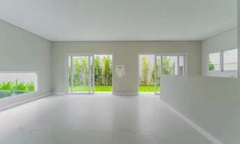 Imagem 5: Casa em condomínio Fechado em Santa Felicidade, 4 suítes, 4 vagas de garagem!