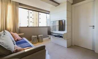 Imagem 2: Apartamento para venda possui 144 metros quadrados com 2 quartos em Petrópolis - Porto Ale