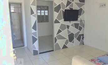 Imagem 2: Apartamento para Aluguel - Armação, 2 Quartos, 60 m2