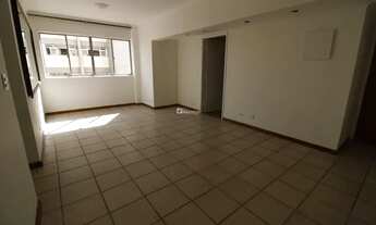 Imagem 2: Apartamento Mobiliado com 2 suítes e 3 Vagas. Ótima localização