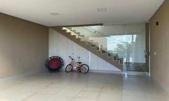 Imagem 3: Casa MOBILIADA, possui 319 metros quadrados com 3 SUITES