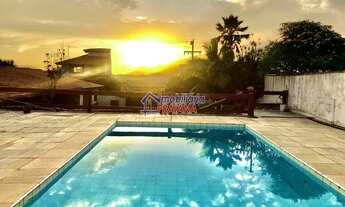 Imagem: Ampla casa com piscina em Arraial do Cabo