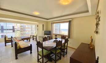 Imagem 6: SACADÃO COM VISTA PARA O MAR E PRAÇA