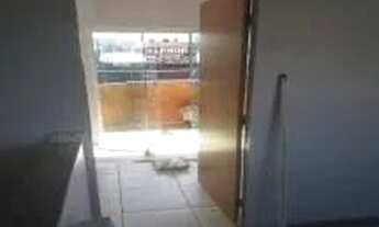 Imagem 4: Vende- se ou permuta por imóveis de menores valores lote comercial com duas moradias e uma