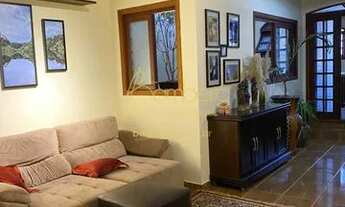 Imagem 4: Casa ampla e iluminada com boa distribuição de ambientes