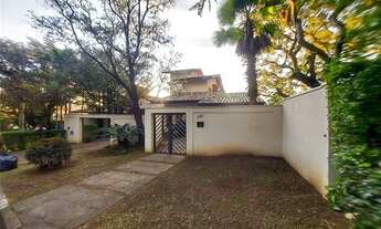 Imagem 2: Alugue esta casa dos sonhos em Gramado! Luxuosa, 4 quartos, 326m², com área de lazer, segu