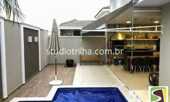 Imagem 2: Sobrado com piscina e 4 suítes, no Urbanova, R$ 1.750.000