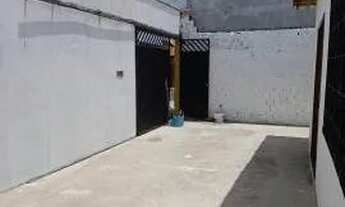 Imagem 4: Casa para venda possui 80 metros quadrados com 2 quartos em Roma - Salvador - BA