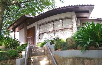 Imagem 2: Casa com 3 dormitórios à venda, 300 m² por R$ 2.000.000,00 - Três Figueiras - Porto Alegre