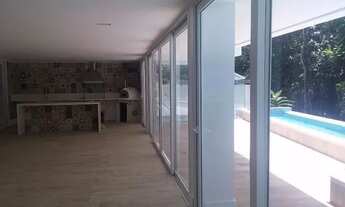 Imagem: Casa para venda tem 300 metros quadrados