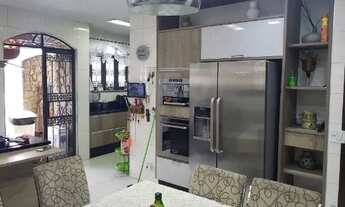 Imagem: SOBRADO em - Guarulhos - SP