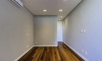 Imagem 2: Casa de condomínio para venda possui 555 metros quadrados com 4 quartos