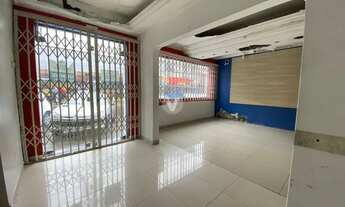 Imagem 2: Espaço Amplo e Versátil: Descubra Nossa Casa Comercial Perfeita para seus Negócios