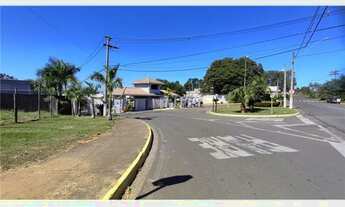 Imagem 2: Se você procura uma casa espaçosa e elegante no Condomínio Portal dos Lagos em Mogi Mirim