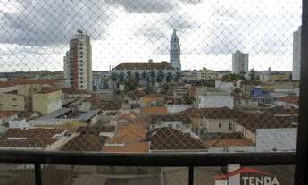 Imagem 4: Apartamento para aluguel e venda possui 168 metros quadrados com 3 quartos em Centro - Fra