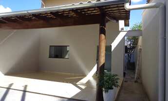 Imagem 5: Sobrado com dois pavimentos, com 3 quartos (sendo um tipo suíte com closet) - Construção n