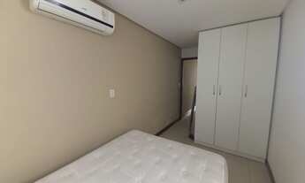 Imagem 6: Casa com primeiro andar em ótima localização no Farol