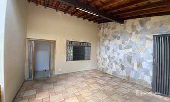 Imagem 2: Casa com 4 dormitórios à venda, 249 m² por R$ 920.000,00 - Centro - Ituiutaba/MG