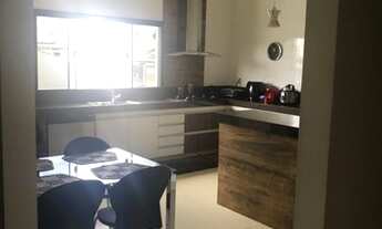 Imagem 4: Vende-se excelente apartamento com ponto comercial no bairro Califórnia em Patos de Minas