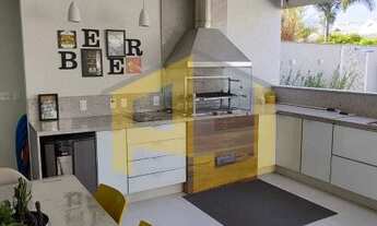 Imagem 4: Casa de condomínio para venda possui 470 metros quadrados com 5 quartos