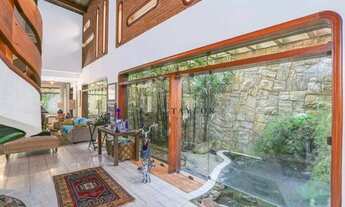 Imagem 3: Casa assobradada ao lado do Parque Villa Lobos e Praça Panamericana