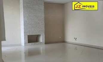 Imagem 5: Casa para aluguel e venda possui 5 dormitórios em São Roque - SP