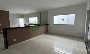 Imagem 4: Linda casa p venda ! 3 dormitórios sendo 1 suíte