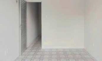 Imagem 2: Casa para venda possui 70 metros quadrados com 2 quartos em Plataforma - Salvador - BA