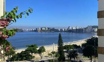 Imagem: Apartamento com 3 Quartos à Venda, 150