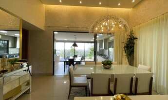 Imagem 6: Casa MOBILIADA, possui 319 metros quadrados com 3 SUITES