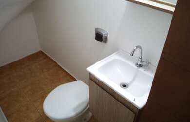 Imagem 6: SOBRADO TODO REFORMADO - 03 dorms., sendo 01 suíte com ar condicionado e sacada