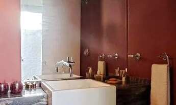 Imagem 5: EXCELENTE SOBRADO À VENDA, PRONTO PARA MORAR !!! TODO REFORMADO. COM 200m2, 3 PAVIMETOS, 2