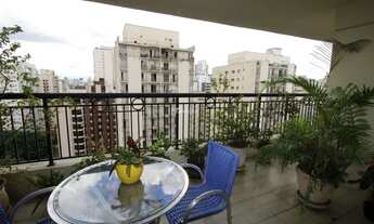 Imagem 2: Ótimo apartamento em Moema Pássaros - 4 dormitórios, sendo 1 suíte, 3 vagas. Prédio modern