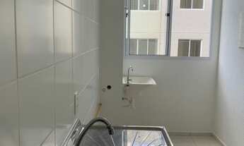 Imagem 2: More em condomínio fechado, apto de 02 qtos/3ºandara/piso vinílico/novo nunca habitado