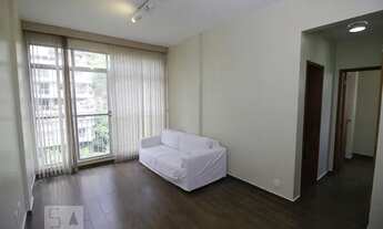 Imagem 2: Apartamento para Aluguel - Urca, 2 Quartos, 55 m2